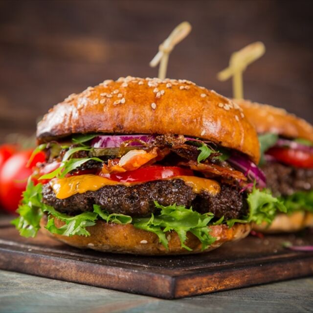 ジューシーなホットドックは全5種類